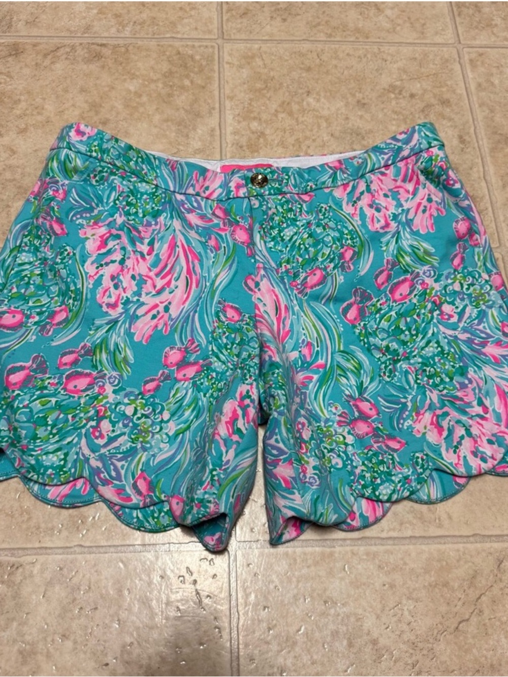 Lilly Pulitzer Buttercup Knit Scallop Shorts Sz 8 - Picture 2 of 5